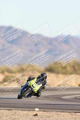 media/Dec-07-2025-CVMA (Sun) [[3e7d2de5dc]]/Race 17-Amateur Formula Middleweight/